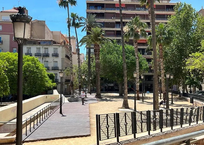 New! Cosy Two Bedroom Apartment By The Beach